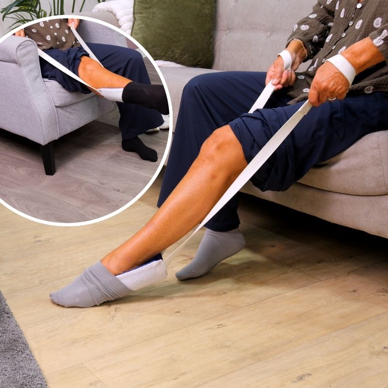 Enfile-chaussettes ergonomique pour personne âgée souffrant du dos
