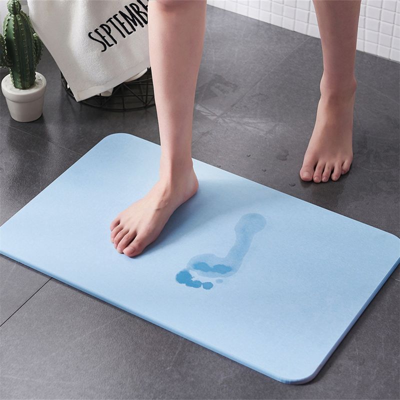 Tapis douche antidérapant pour prévenir les chutes des seniors